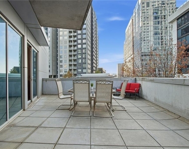 44 Peachtree Place Ne - Photo Thumbnail 23