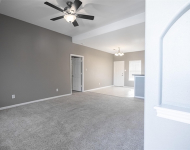 13165 Snow Lane - Photo Thumbnail 2
