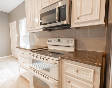 13165 Snow Lane - Photo Thumbnail 8
