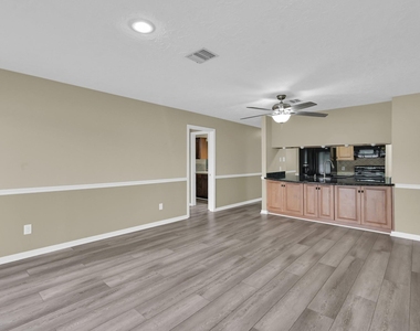 801 River Road - Photo Thumbnail 17