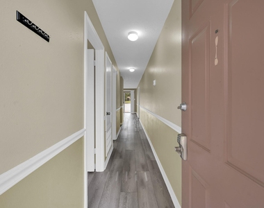 801 River Road - Photo Thumbnail 7
