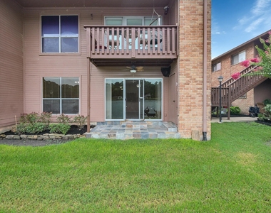 801 River Road - Photo Thumbnail 6
