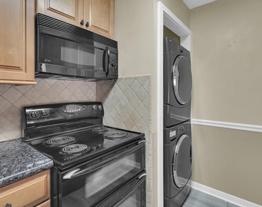 801 River Road - Photo Thumbnail 12