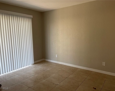 608 Se 46th Lane - Photo Thumbnail 5