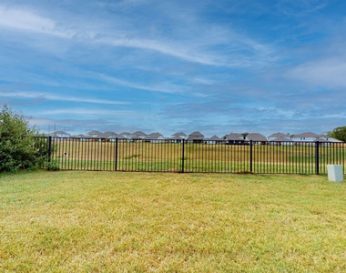 15103 Signal Ridge Way - Photo Thumbnail 25