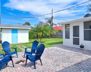 827 100th Avenue N - Photo Thumbnail 4