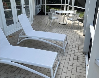 735 Parkview Lane - Photo Thumbnail 26
