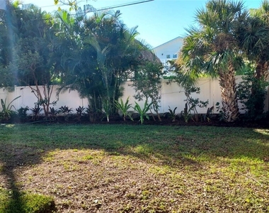 602 111th Avenue N - Photo Thumbnail 14