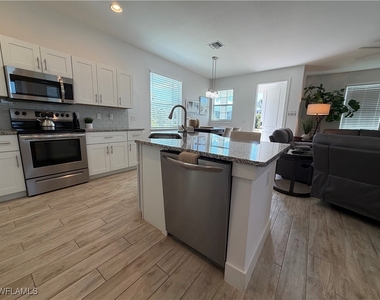 1727 Danford Street - Photo Thumbnail 2