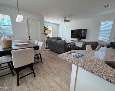 1727 Danford Street - Photo Thumbnail 3