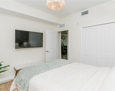 5555 Double Eagle Circle - Photo Thumbnail 21