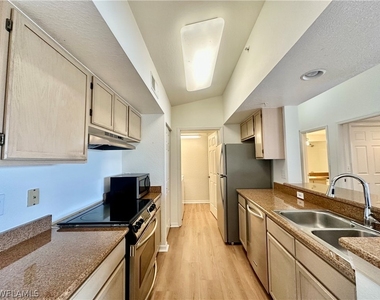 4700 Saint Croix Lane - Photo Thumbnail 23