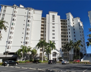 400 Flagship Drive - Photo Thumbnail 2