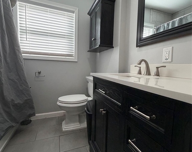 2806 Pine - Photo Thumbnail 9