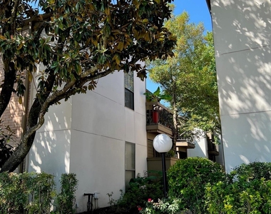 10047 Westpark Drive - Photo Thumbnail 12