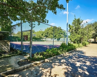 10047 Westpark Drive - Photo Thumbnail 17