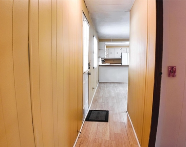251 Oakdale Drive - Photo Thumbnail 19