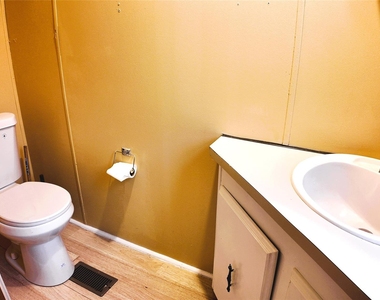 251 Oakdale Drive - Photo Thumbnail 18