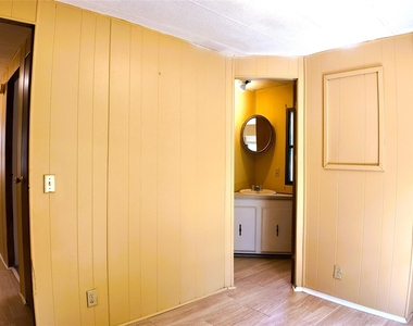 251 Oakdale Drive - Photo Thumbnail 16