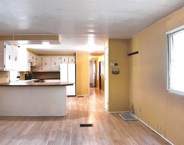 251 Oakdale Drive - Photo Thumbnail 7