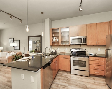 5455 Richmond Avenue - Photo Thumbnail 1