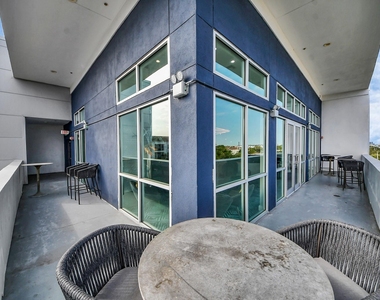 5455 Richmond Avenue - Photo Thumbnail 32