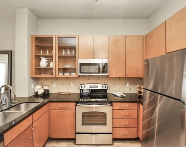 5455 Richmond Avenue - Photo Thumbnail 6