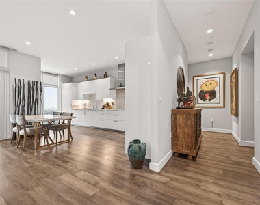4521 San Felipe Street - Photo Thumbnail 5