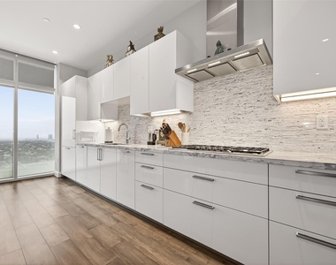 4521 San Felipe Street - Photo Thumbnail 12