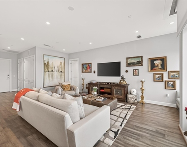 4521 San Felipe Street - Photo Thumbnail 2