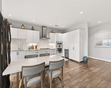 4521 San Felipe Street - Photo Thumbnail 4
