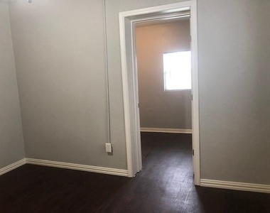 309 Hutcheson Street - Photo Thumbnail 9