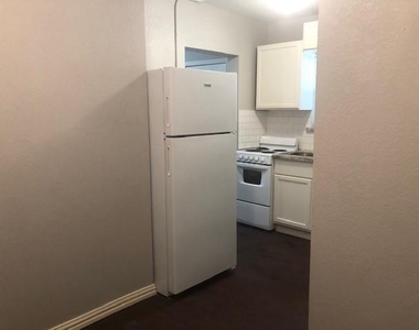 309 Hutcheson Street - Photo Thumbnail 2
