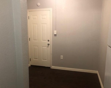 309 Hutcheson Street - Photo Thumbnail 2