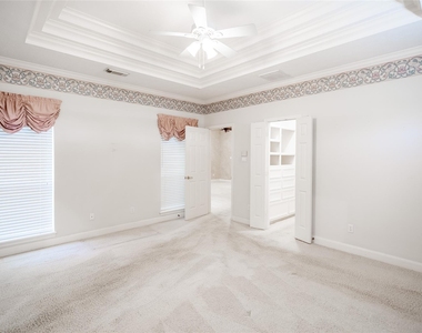 26910 Willow Ln - Photo Thumbnail 8