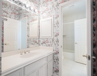 26910 Willow Ln - Photo Thumbnail 13