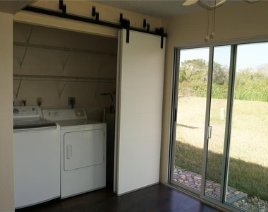 7602 Danube Drive - Photo Thumbnail 7