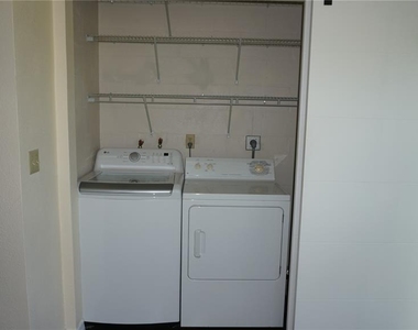 7602 Danube Drive - Photo Thumbnail 18