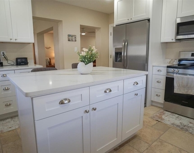 929 Lantana Avenue - Photo Thumbnail 29