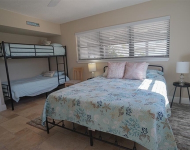 929 Lantana Avenue - Photo Thumbnail 17