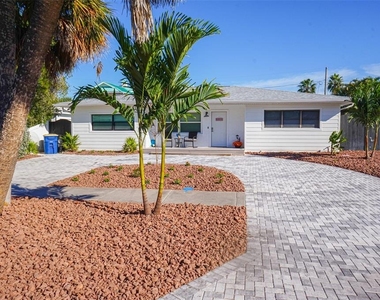 929 Lantana Avenue - Photo Thumbnail 42
