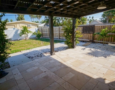 929 Lantana Avenue - Photo Thumbnail 31