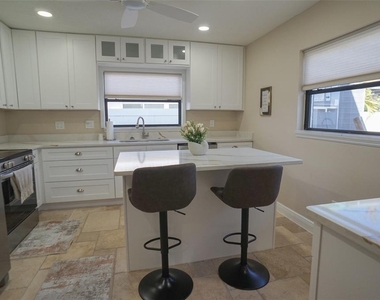 929 Lantana Avenue - Photo Thumbnail 27