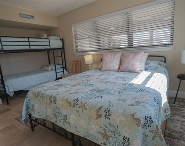 929 Lantana Avenue - Photo Thumbnail 19