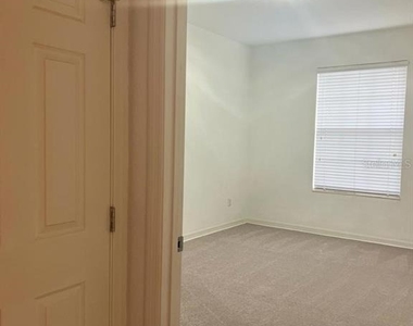 1357 Venezia Court - Photo Thumbnail 9