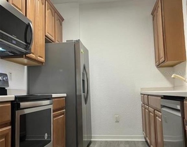 1357 Venezia Court - Photo Thumbnail 4