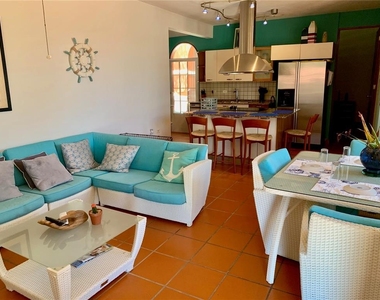224 Harbour Drive - Photo Thumbnail 2