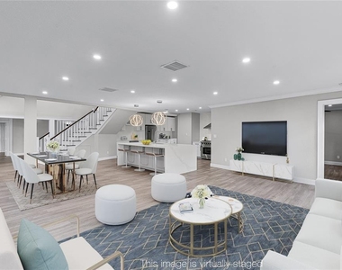 311 E 8th Avenue - Photo Thumbnail 3