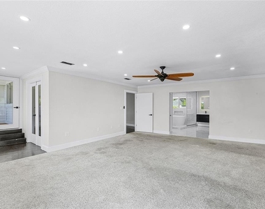 311 E 8th Avenue - Photo Thumbnail 10