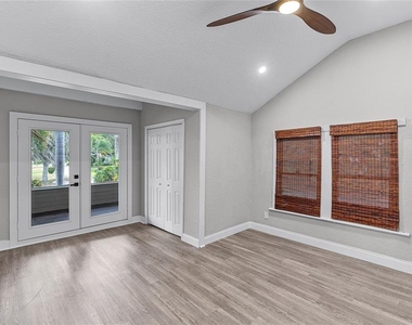 311 E 8th Avenue - Photo Thumbnail 30